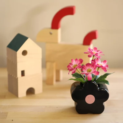 Luckygreenery Mini Faux Daisy Plant In Flower Planter 4 Luckygreenery Mini Faux Daisy Plant In Flower Planter - Image 2